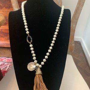 🌸💗🌸💗CHICO’S Pearl Necklace🌸💗🌸💗🌸